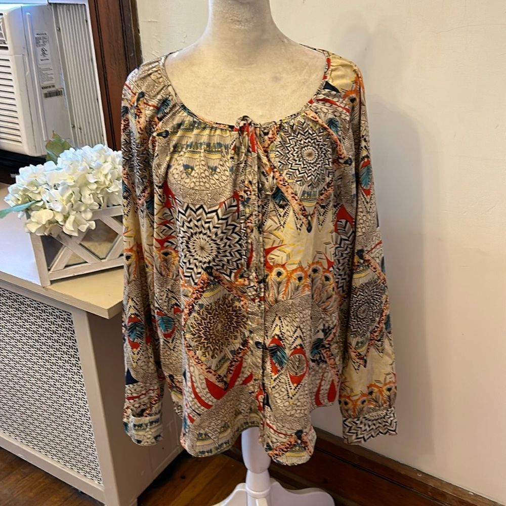 Milano brown orange patterned long sleeve button front blouse Size M EUC